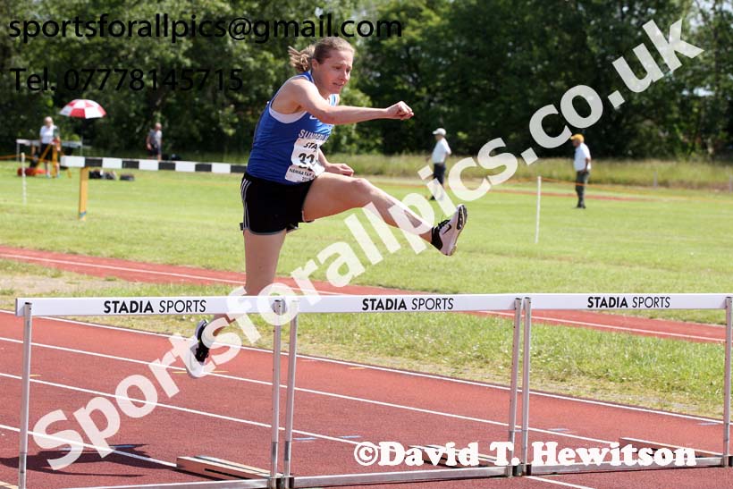Womens 300 metres hurdles, 2019 NEMA Track and Field Champs, Monkton. Photo:  David T. Hewitson/Sports for All Pics